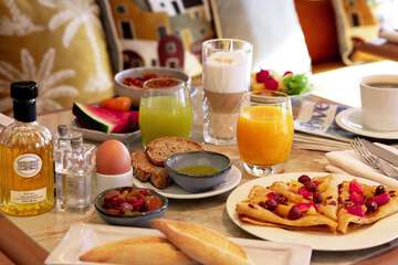 Breakfast meal
