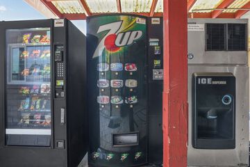 Vending machine