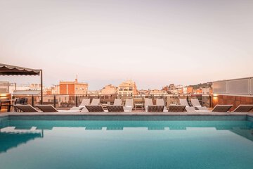 Rooftop pool