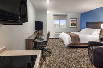 Room 13 of 26