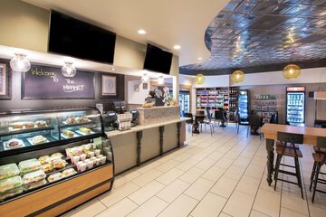 Snack bar