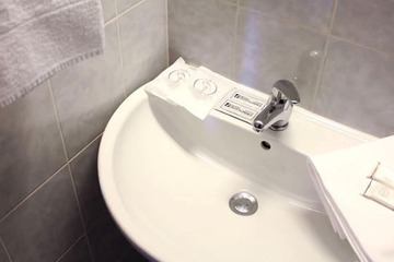 Bathroom sink