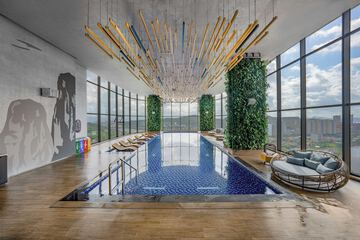Rooftop pool