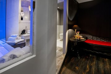 Room amenity