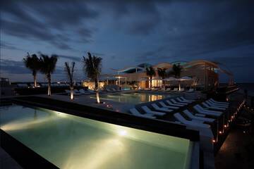 Rooftop pool