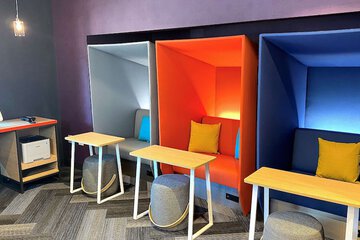 Business Center 47 of 48