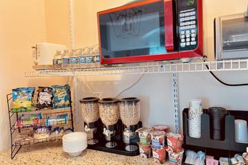 Breakfast/Coffee Service 49 of 51