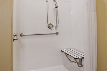 Room 43 of 127