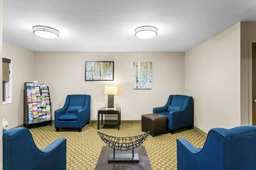 Hotel Interior 10 of 38