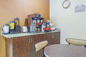 Breakfast/Coffee Service 17 of 19