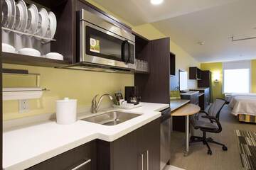 Private kitchenette