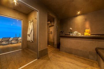 Steam room