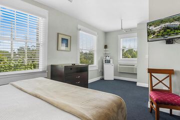 Room 46 of 149