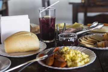Breakfast meal