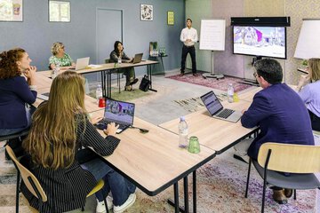 Meeting facility