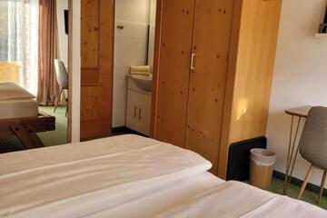 Photo 37
