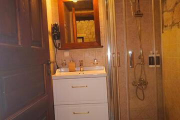 Photo 52