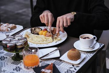 Breakfast buffet
