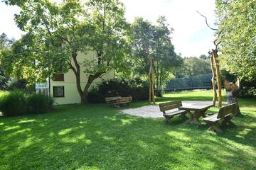 Children's play area - outdoor