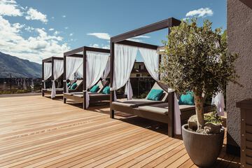 Sundeck
