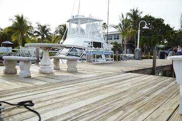 Dock