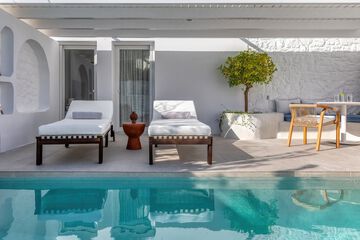 Private pool