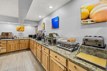 Breakfast area