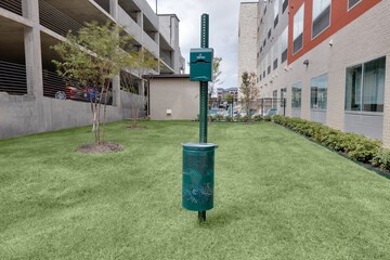 Pet-friendly amenities