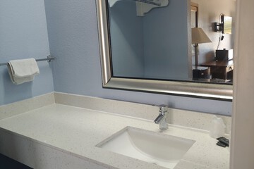 Bathroom sink