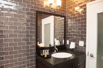 Bathroom sink