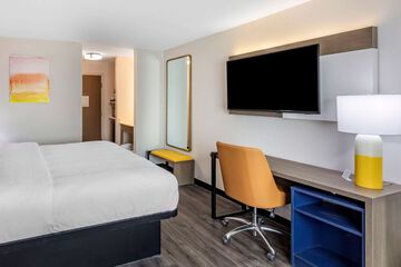 Room 18 of 35