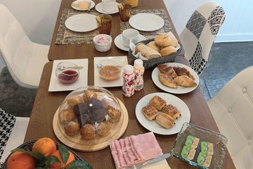 Breakfast meal
