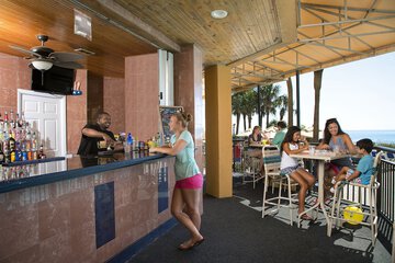 Poolside bar