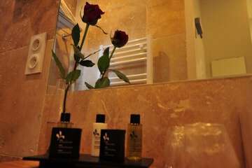 Bathroom amenities