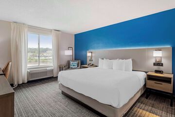 Room 14 of 33