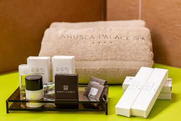 Bathroom amenities
