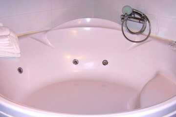 Private spa tub