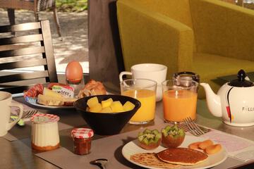 Breakfast meal