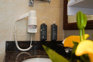 Bathroom amenities