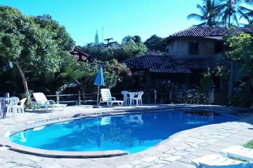 Pool waterfall