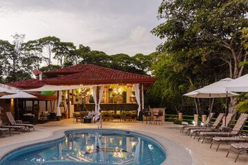 Poolside bar
