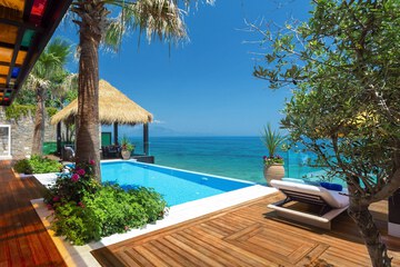 Beach/ocean view