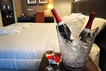 Champagne service