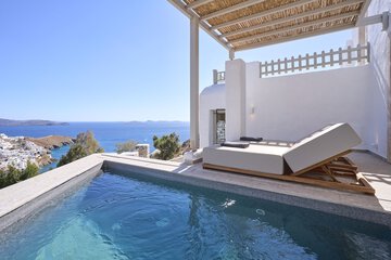 Private pool