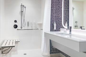 Bathroom shower