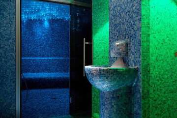 Indoor spa tub