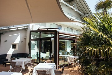 Sundeck