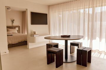 In-room dining