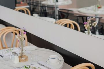 Breakfast area
