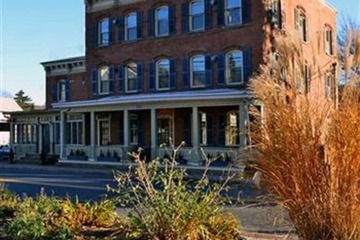 The 1850 House Inn & Tavern